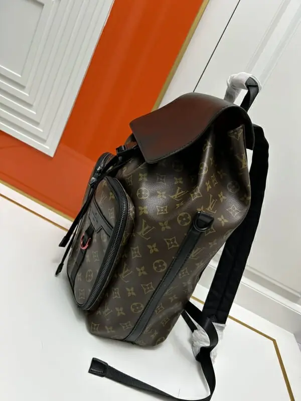 louis vuitton aaa qualite sac a dos  pour unisexe s_113b6a34